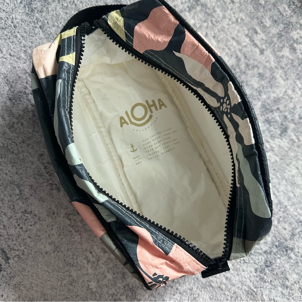 Aloha Collection Dopp Kit